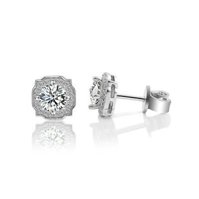 China Other Beautiful Round 5mm Fake Moissanite 0.5 Carat Diamond Stud Earrings, Perfect For Ladies Gifts for sale