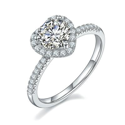 China TRENDY Moissanite 925 VVS1 Ring 1 Carat Sterling Silver Round Cut Solitaire Wedding Ring for sale