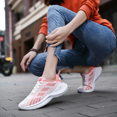 China Fashion Trend New Breathable Leisure Sports Running Designer Non-Slip Lightweight Breathable Sneakers For Women Fitness Women's Shoes for sale