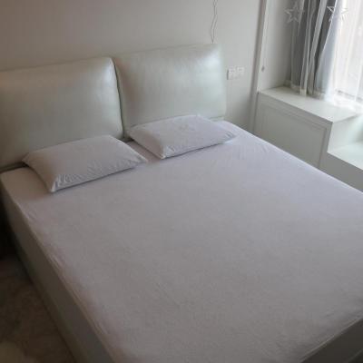 China Eco-friendly Wholesale Cheap Customized Bedspread Fitted Sheet With Elastic Corner for sale