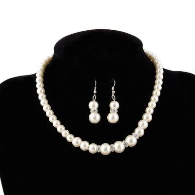 China Classic Wedding Bride Shambhala three-piece bridal bracelet and earrings with diamond ring glass pearl necklace for sale