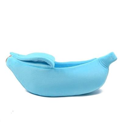 China New Design 2022 Sustainable Banana Style Warm Cute Dog Bed For Autumn And Winter Cat Pet Beds for sale