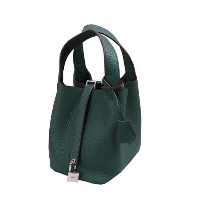 China Fast Shipping Simple Bucket Bag Lock Handbags Vintage Style Leather Classic Vegetable Basket Bag Handbags For Women for sale