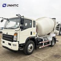 Cina Nuovo HOWO Mini Concrete Mixer Truck Con Colore Bianco 4X2 4cbm 6 Ruote Alta Qualità in vendita