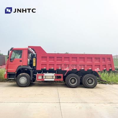 Chine Sinotruk Howo 336 6x4 Camion à décharge Couleur rouge Chine Howo camion à décharge en bon état Camion à décharge à vendre