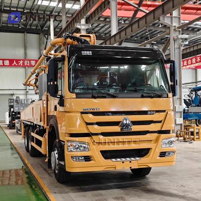 中国 HOWO 6X4 コンクリートポンプトラック Euro3 32m 336hp コンクリートポンプトラック 販売のため