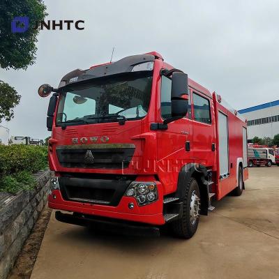 Chine HOWO camion de pompiers 12000L 6 x 4 camion de sauvetage de lutte contre les incendies à l'eau et en mousse à vendre