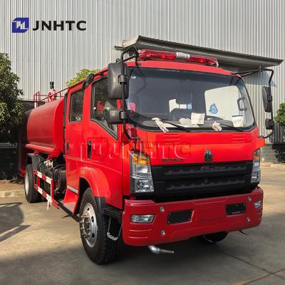 Cina Produttore HOWO 4x2 5000L Cisterna idrica Camion pompieri Camion antincendio in vendita