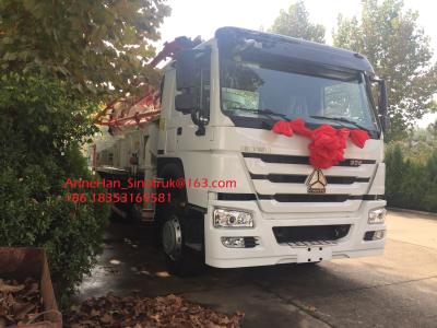 Cina 8 x 4 consumo basso della macchina SINOTRUK HOWO del camion montato camion della pompa per calcestruzzo in vendita