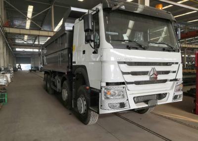 Chine Camion à benne basculante arrière international PASSÉ PAR OIN de camion à benne basculante de construction de camion à benne basculante de SINOTRUK HOWO 8x4 à vendre