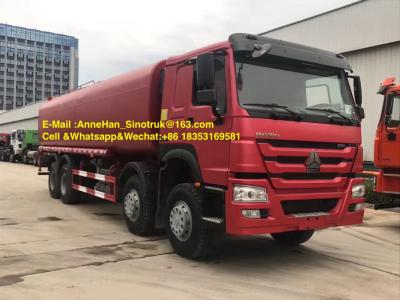 Chine Camion de l'eau de Sinotruk 25-35CBM 8X4 pour l'aménagement de transport de l'eau de Sinotruk Howo à vendre