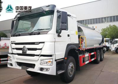 China Der Bitumen-Berieselungsanlage 10 Sinotruk Howo 290hp 4x2 Asphalt-Tankwagen CBMs flüssiger zu verkaufen