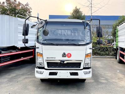 China Feuergebührenhandels-LKWs Sinotruk Howo 4X2 10 - 15 Tonnen zu verkaufen