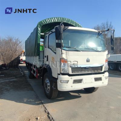 Cina Soldato militare Transport With Seats del camion 4X4 6X6 8X8 di SINOTRUK HOWO in vendita