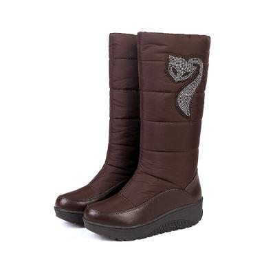 China Cheap Women Winter Brown Fleece Short Fashion Trend Price Long Snow Boots for sale