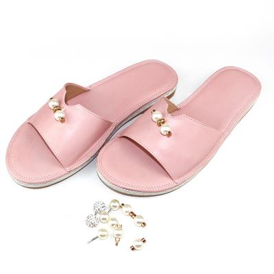 China Fashion Trend New Designs Pink Platform Flat PU Slippers Women's Sandals For Sale for sale