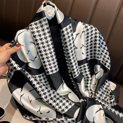 China 2022 Newest Wholesale Korean Silk Medina Hijab Scarf Ladies Soft Soft Feeling Designer Scarves Flower Women High Quality Luxury Silk Print for sale