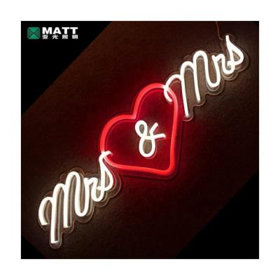 China Custom design Matt wall wedding dropshipping decor Customs lead Mr. and Mrs. letters neon light sign neon sign for sale