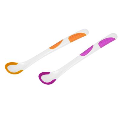 中国 40℃ Soft Bite Color Change Baby Feeding Spoon 販売のため