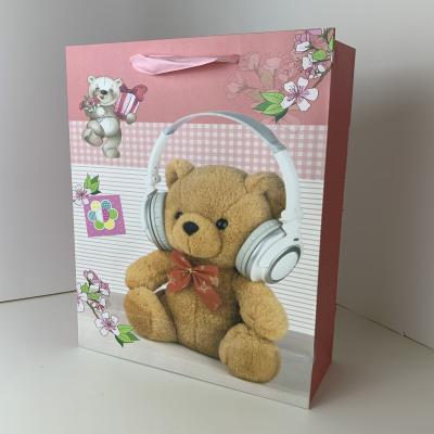 China Newest Design Luxury Customized Whole Sale Baby Gift Bag Recyclable With Ribbon Handle With Tip-on Bear Design for sale