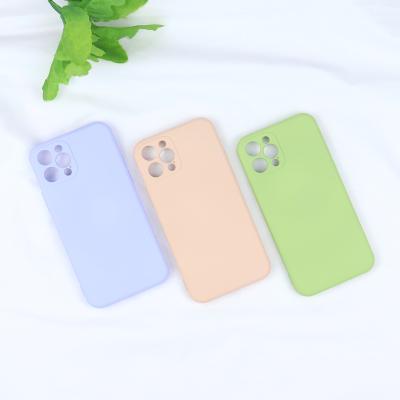 China Fanshion Soft Touch Silicone Camera Protector Hole Phone Case For Mini Pro XS X XR Max Waterproof Shockproof Cover iPhone 11 12 Case à venda