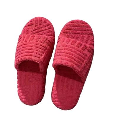 China Fashion Trend Wholesale Women's Fluffy Slippers Women Platform Indoor Outdoor Anti-slip Slippers Shape Slippers for sale