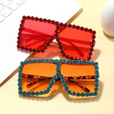 China Fashion Sunglasses Fit Rhinestone Ladies Polarized Fashion Sunglasses 2021 Shades Bling Bling for sale