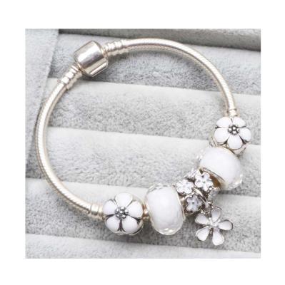 China Fashionable high quality diy custom charm beads white crystal flower shape enamel glass bead bracelet pendant beaded bracelet for sale