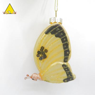 China Europe Design New Handmade Honey Bee Butterfly Figurines Glass Garden Painting Hanging Decoration for sale