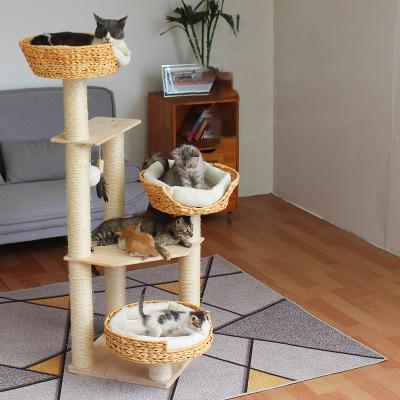 China Sustainable High Quality Natural Water Hyacinth Woven Wivker Rattan Cat Trees & Scratcher for sale