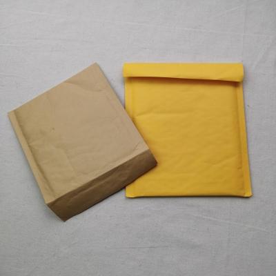 China Biodegradable Waterproof Compostable Bubble Mailer Wrapping Paper Bubble Wrap Self Adhesive With Custom Logo for sale