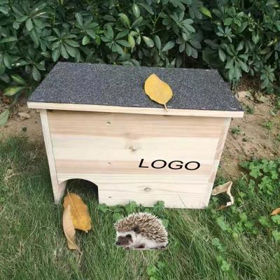 China Windproof Waterproof Hedgehog House Hedgehog Hut Building Kit Roof Hedgehog Hotel For Garden for sale