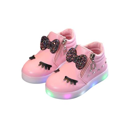 China 2023 New Children's Leisure Increase Children's Sneakers Glowing Princess For Girls LED Shoes Cute Baby Sneakers With Luminous Light Shoes for sale