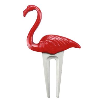 China Golf Club Hot Sale Vibrant Red Design Zinc Alloy Flamingo Red Bird Engraving 3D Metal Golf Ball Marker Gift Digging Tool Green Golf Fork for sale