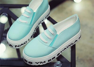 China Light Blue Platform Canvas Sneakers Shoes Women'S Canvas Slip Ons With Elastic Band for sale