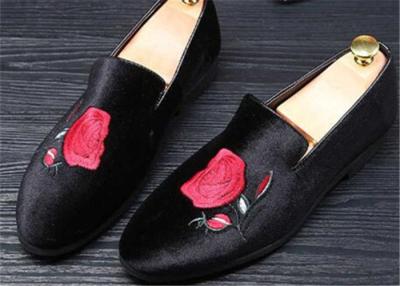 China Custom Embroidered Loafer Slip On Shoes Velvet Flat Shoes Spring Autumn for sale