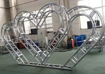 China Hard Pressed Aluminum Spigot Truss Heart Shaped For Wedding Decoration for sale