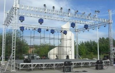 China Braguero multifuncional de la etapa del concierto del perno/en la instalación fácil del braguero de la etapa en venta