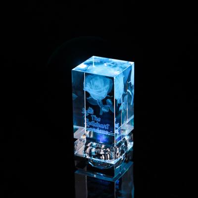 China Vietnam MH-TF0251 bright 3d laser rose flower crystal cube with led bottom glass cube paperweight for sale