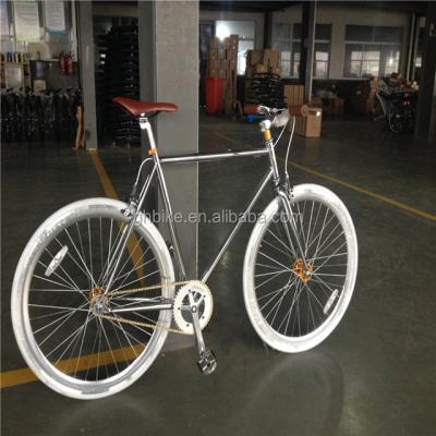 China Wellgo Pedal Equipado Vintage Fixie Fixed Gear Bike Um passeio nostálgico para os tempos modernos à venda