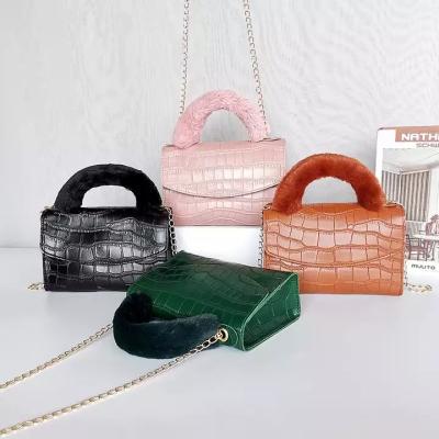 China Factory Wholesale Fashion Crocodile Leather Bag One Shoulder Women's PU Leather Handbags Mini Crossbody Bag High Quality Sling Main Bag for sale