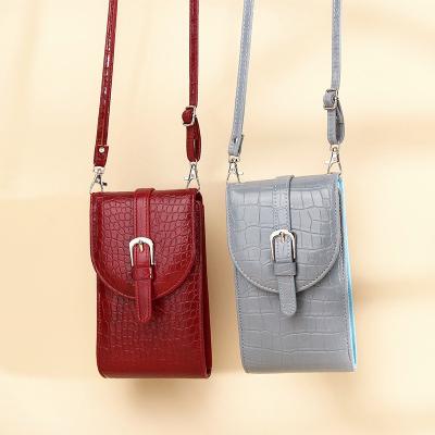 China Daily Life Hot Selling 2022 New Design Mini Single Shoulder Bag For Women PU Crocodile Skin Small Crossbody - Body Cell Phone Purse for sale