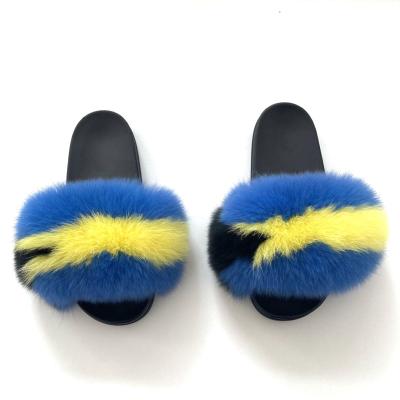 China Fashion trend factory price high quality large colorful fluffy fox fur sliders slippers for sale