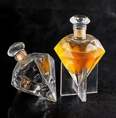 China Wholesale production diamond shaped crystal whiskey bottles drink popular glass bottles for sale