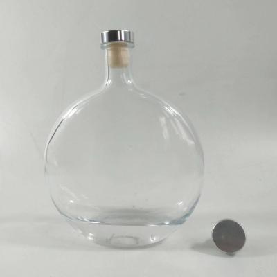 China Beverage Factory Wholesale 500ml XO Brandy Transparent Glass Bottle for sale