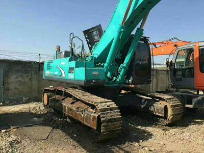 China Excavadora Kobelco de segunda mão 70% Capacidade de escalada para operações verticais à venda