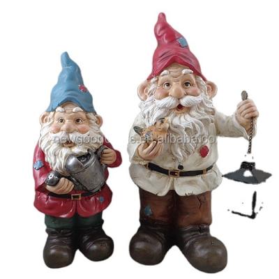 China Traditional Sculptural Gardens Holding Garden Gnome Statue for sale