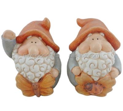 China Traditional Hand Painted Miniature Garden Resin Gnomes Miniature Decorations Ornaments For Yard Lawn Indoor Outdoor Decor Wholesale Garden Gnomes for sale