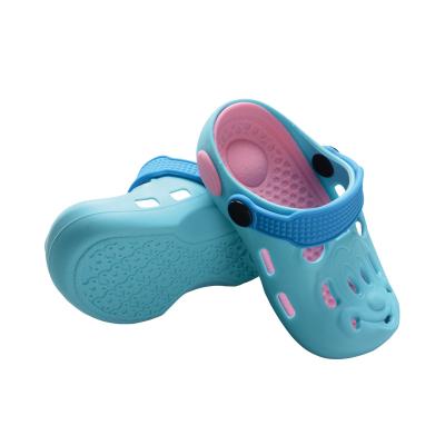 China Durable Kids Eva Kids Beach Shoes With Holes for sale