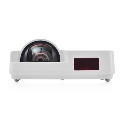 China Short Throw 0.46:1 Short Throw Projector Multimedia Conference Education Office Use XGA 3700 ANSI Lumens 3LCD Beamer for sale